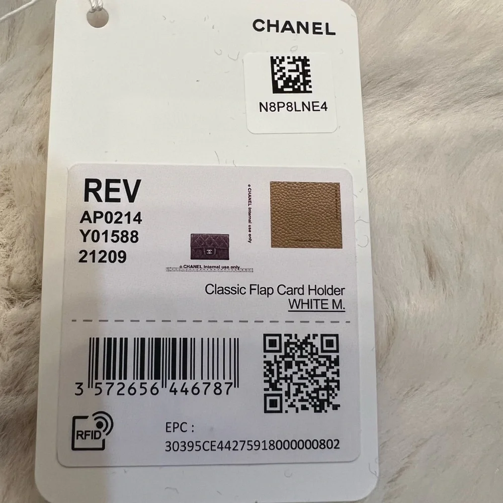 BNWT CHANEL CLASSIC FLAP CARD HOLDER - Picture 7 of 13